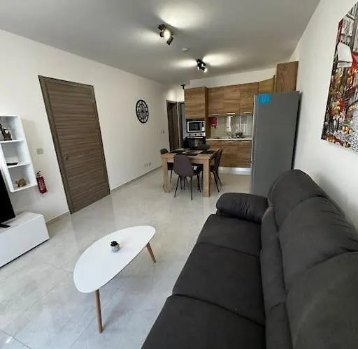 Starlight 2 Bedroom Apt In Gzira