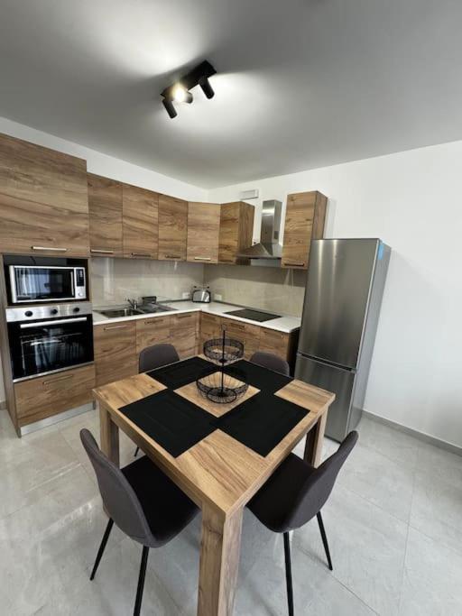 Апартаменты Starlight 2 Bedroom In *